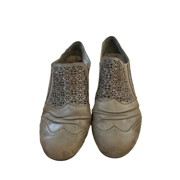 Rieker Mariah Wingtip Heeled Boho Laser High Cut Court Shoes Size 8.5 - Picture 1 of 5